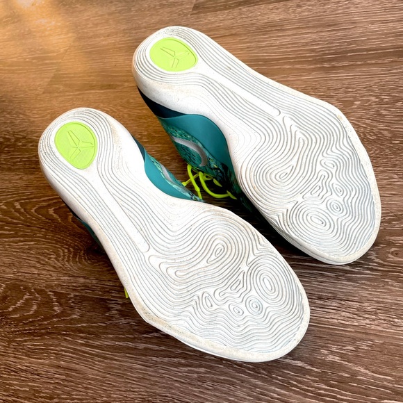 Kobe Easter Size 10 - Picture 5 of 5